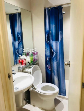 Jn staycation urban azure